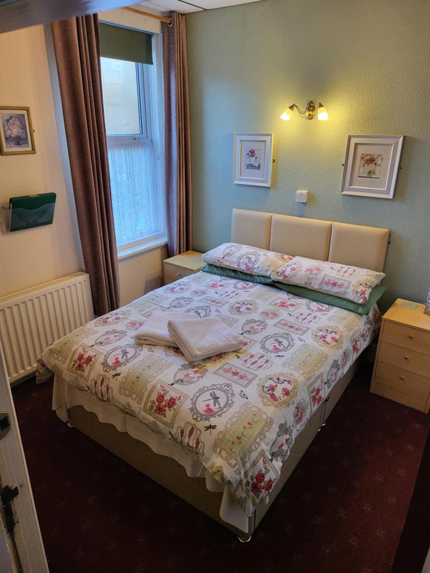 The Arabella Bed & Breakfast Блекпул Екстериор снимка