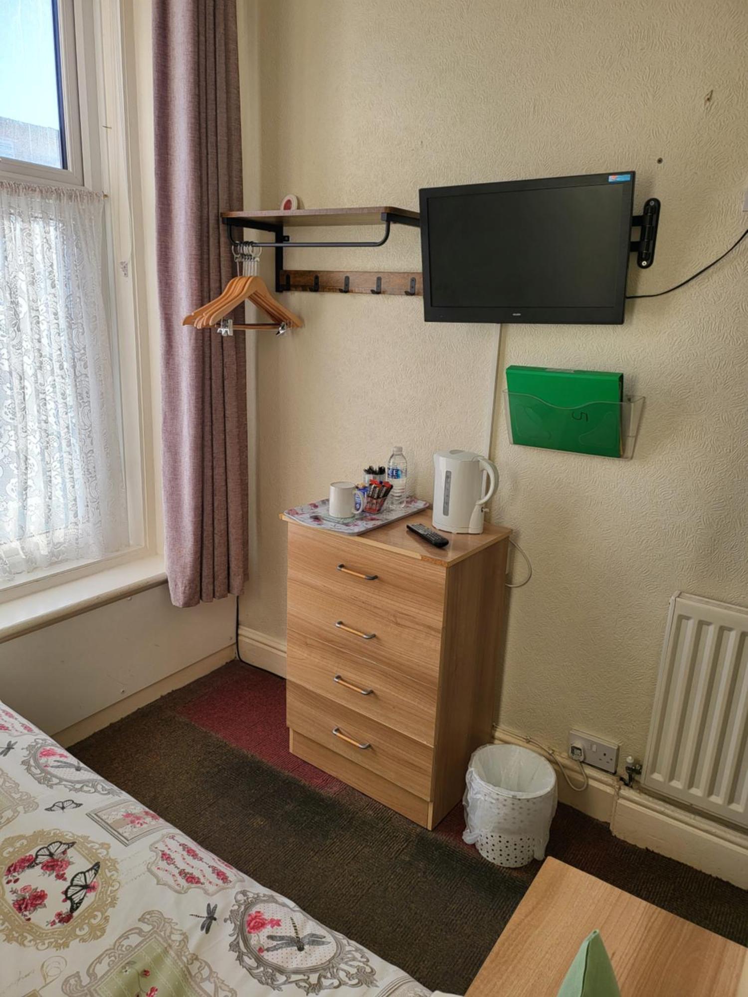 The Arabella Bed & Breakfast Блекпул Екстериор снимка