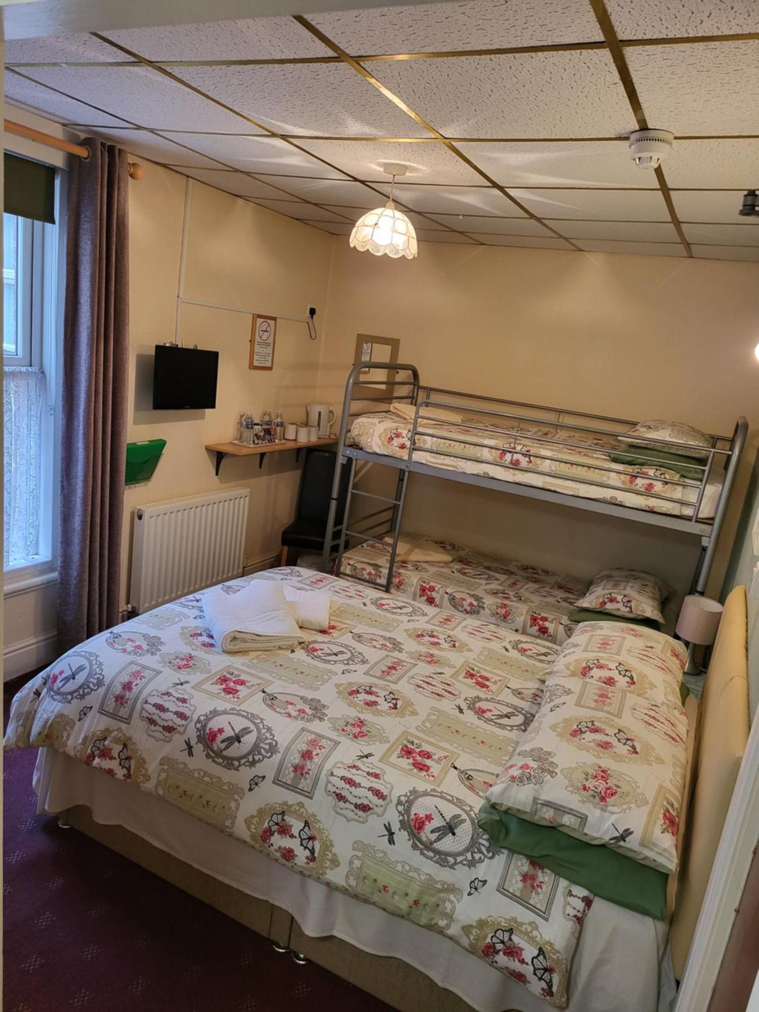 The Arabella Bed & Breakfast Блекпул Екстериор снимка