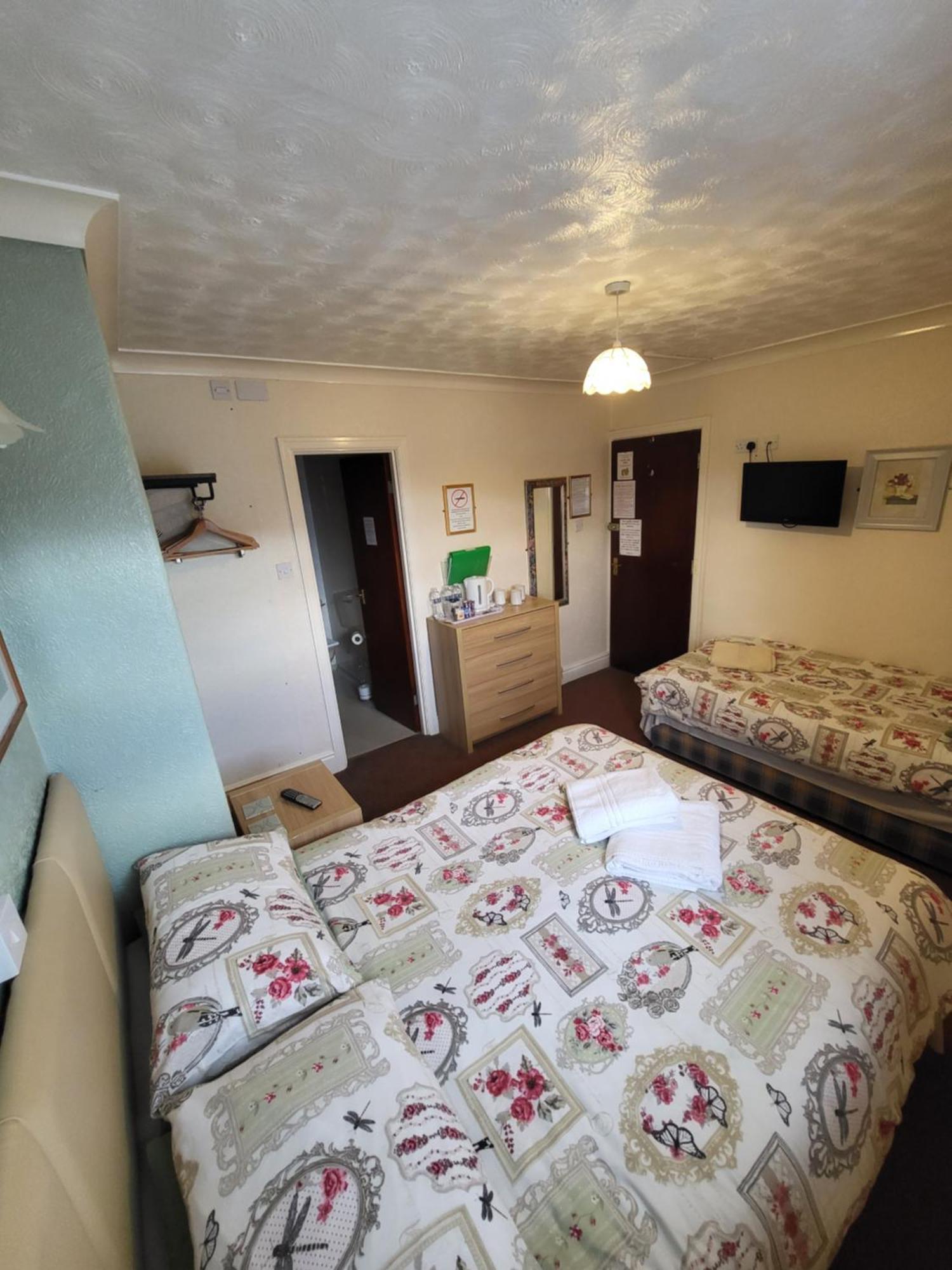 The Arabella Bed & Breakfast Блекпул Екстериор снимка